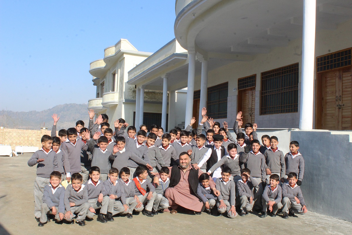 مدرسة "خبال كور النموذجية" - باكستان