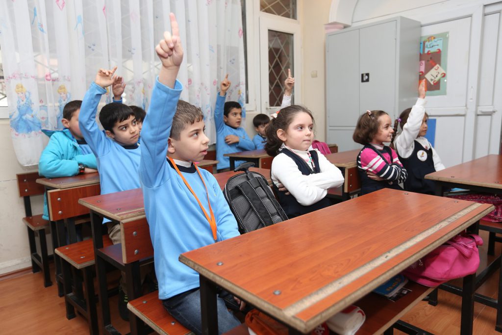 تحديات تعليم اللاجئين كيف تسهم قطر الخيرية في الحد منها ؟