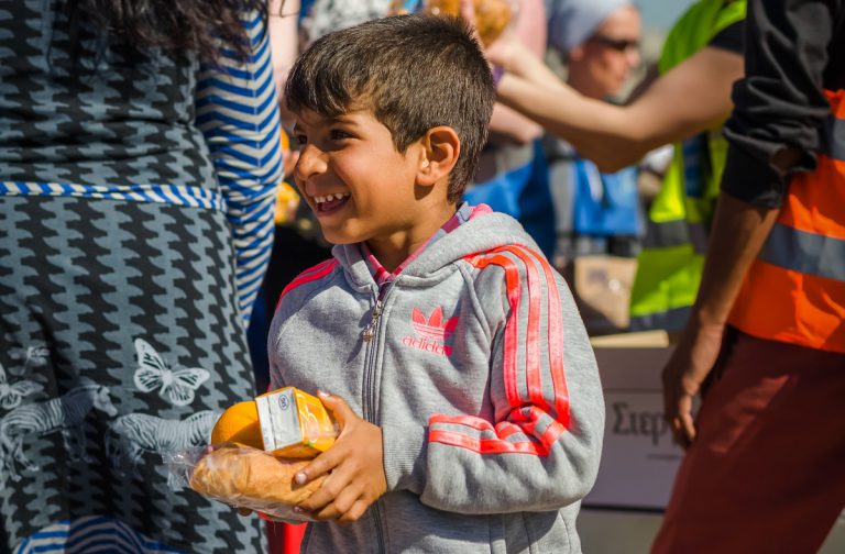  كيف يواجه اللاجئون والنازحون أزمة ارتفاع أسعار الغذاء؟