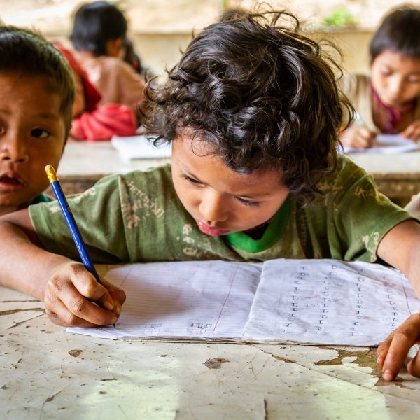 تحديات التعليم في الدول الفقيرة